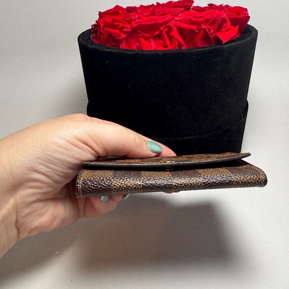 Louis Vuitton Damier Ebene 6 Key Holder - Picture 10 of 14